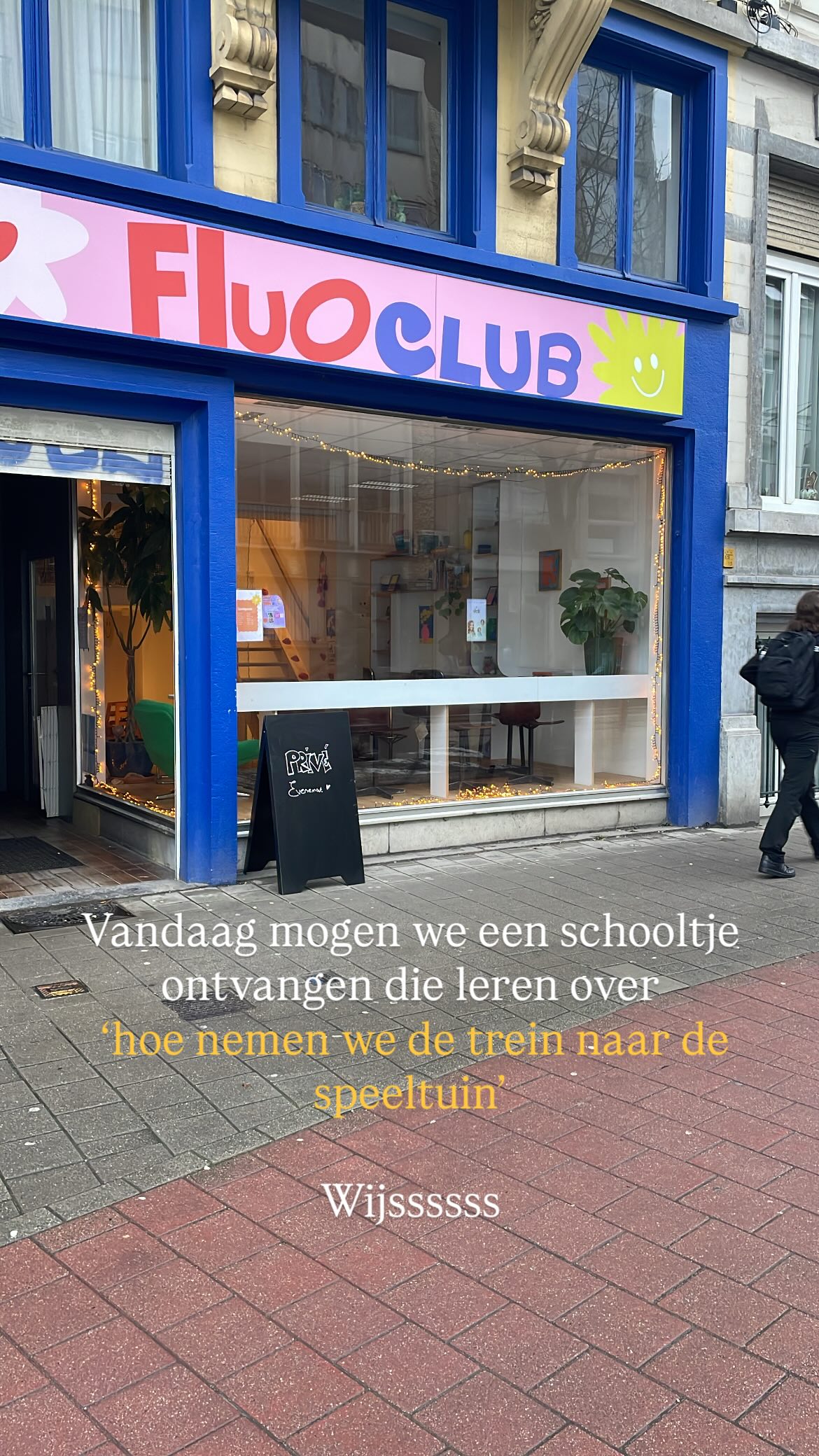 Vandaag mogen we een schooltje ontvangen die leren over
 ‘hoe nemen we de trein naar de speeltuin’ 

Wijssssss